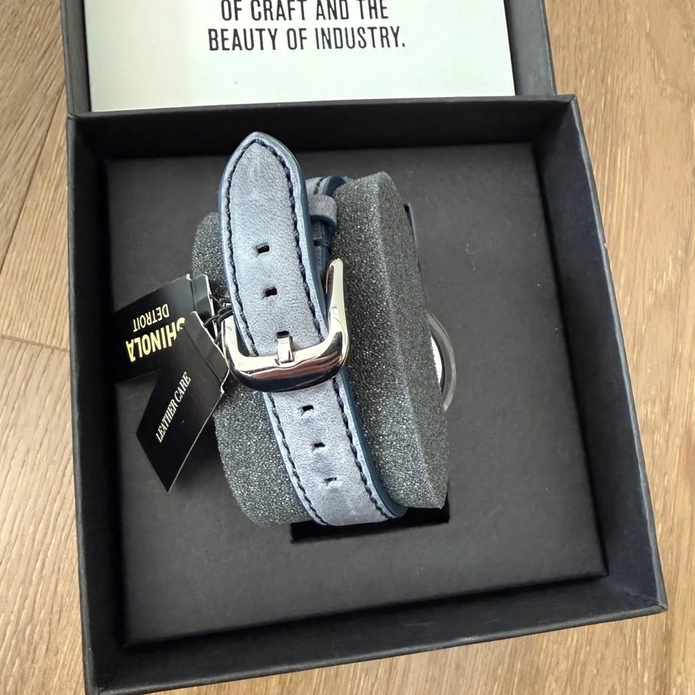 Shinola Women’s Watch 36mm - Picture 3 of 5